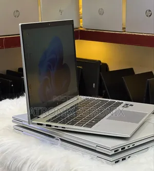 Laptop HP EliteBook 830 16GB Intel Core I5 SSD 256GB