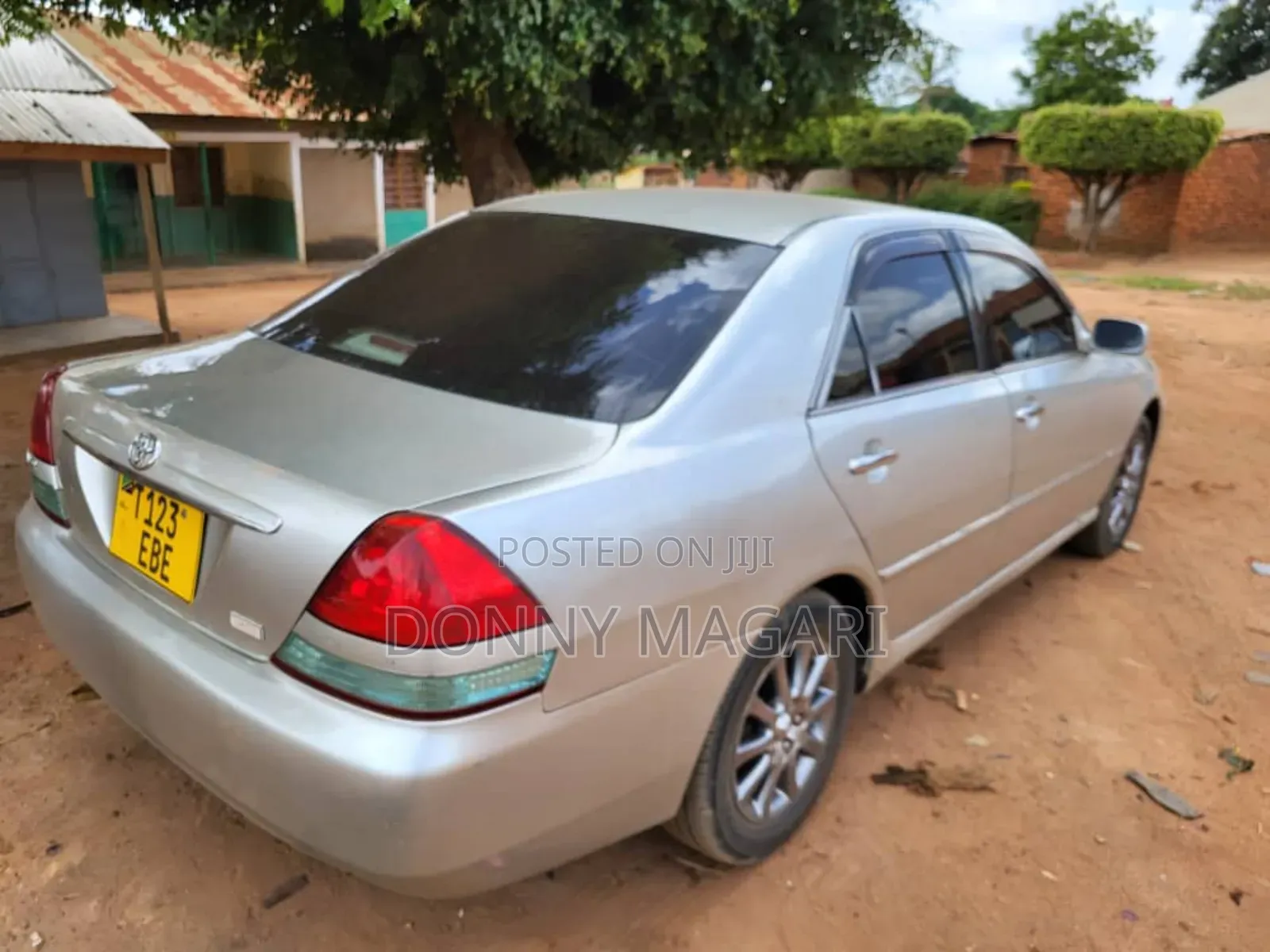 Toyota Mark II 2002 Silver