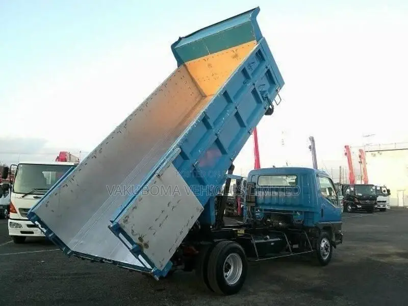 Mitsubishi Dump Canter