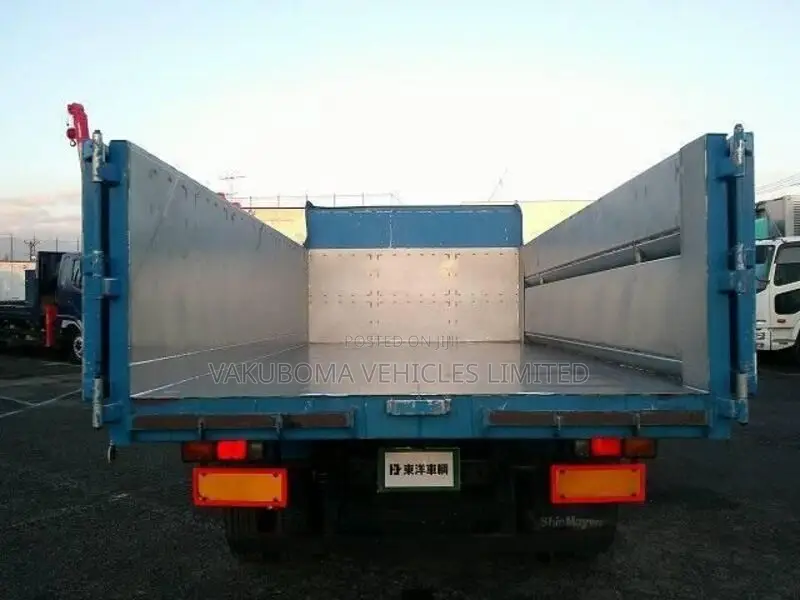 Mitsubishi Dump Canter