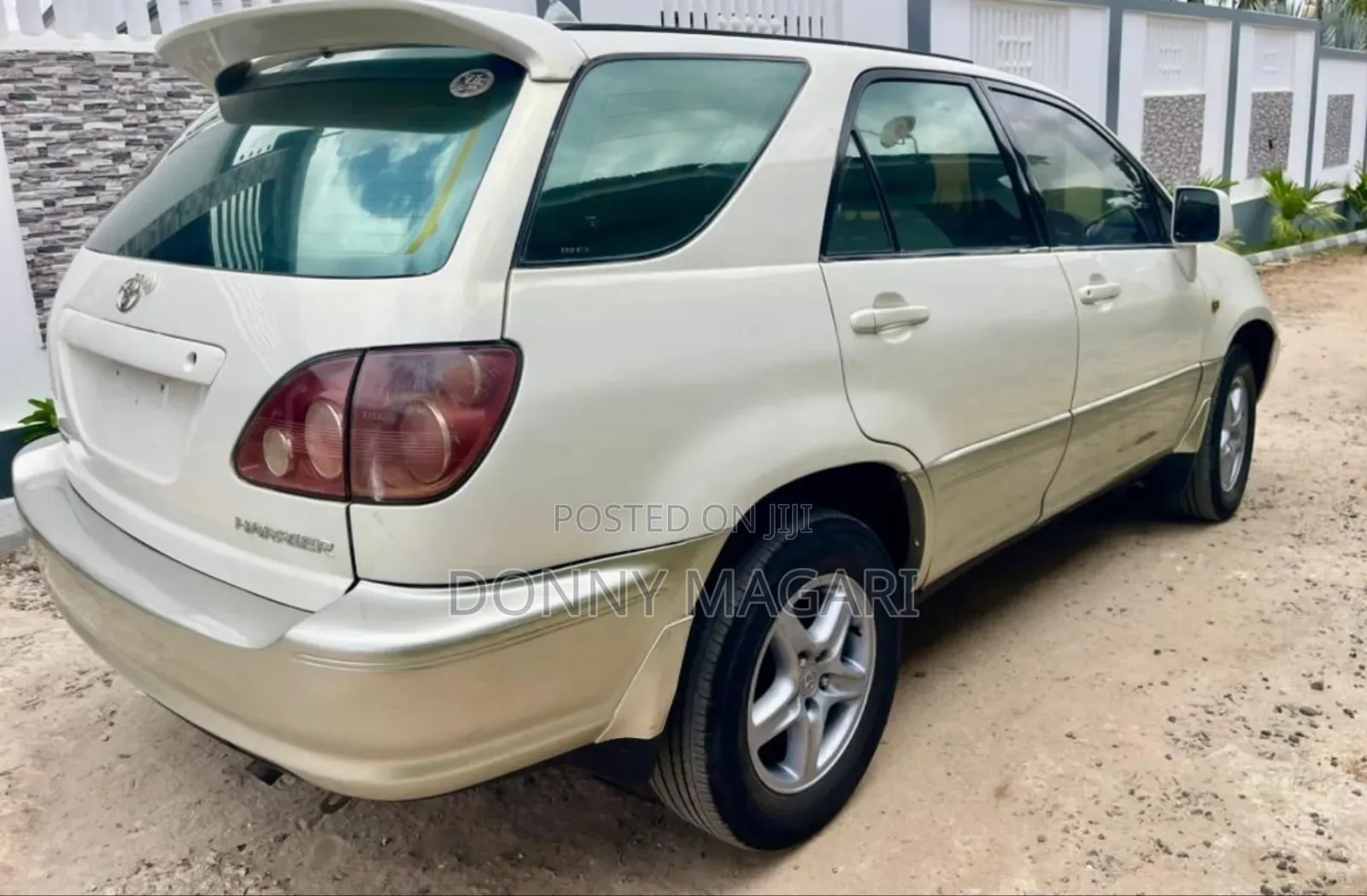 Toyota Harrier 2004 White