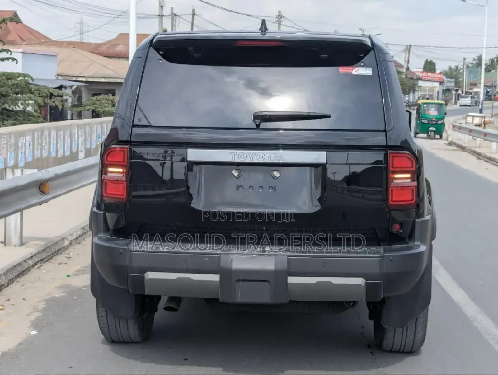 Toyota Land Cruiser LC250 2025 Black