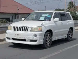 Toyota Kluger 2003 White
