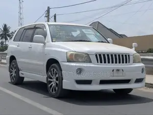 Toyota Kluger 2003 White