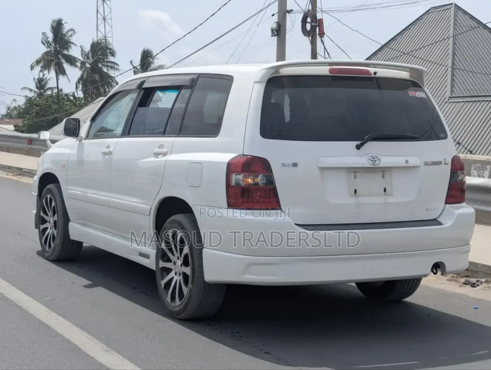 Toyota Kluger 2003 White