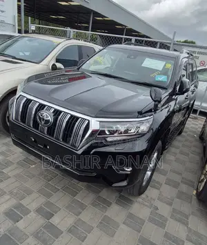 Toyota Land Cruiser Prado 2.8 2022 Black