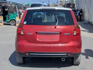 Mazda Verisa 2010 Red