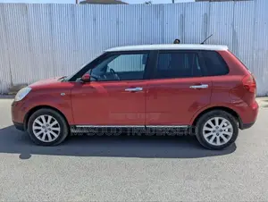 Mazda Verisa 2010 Red