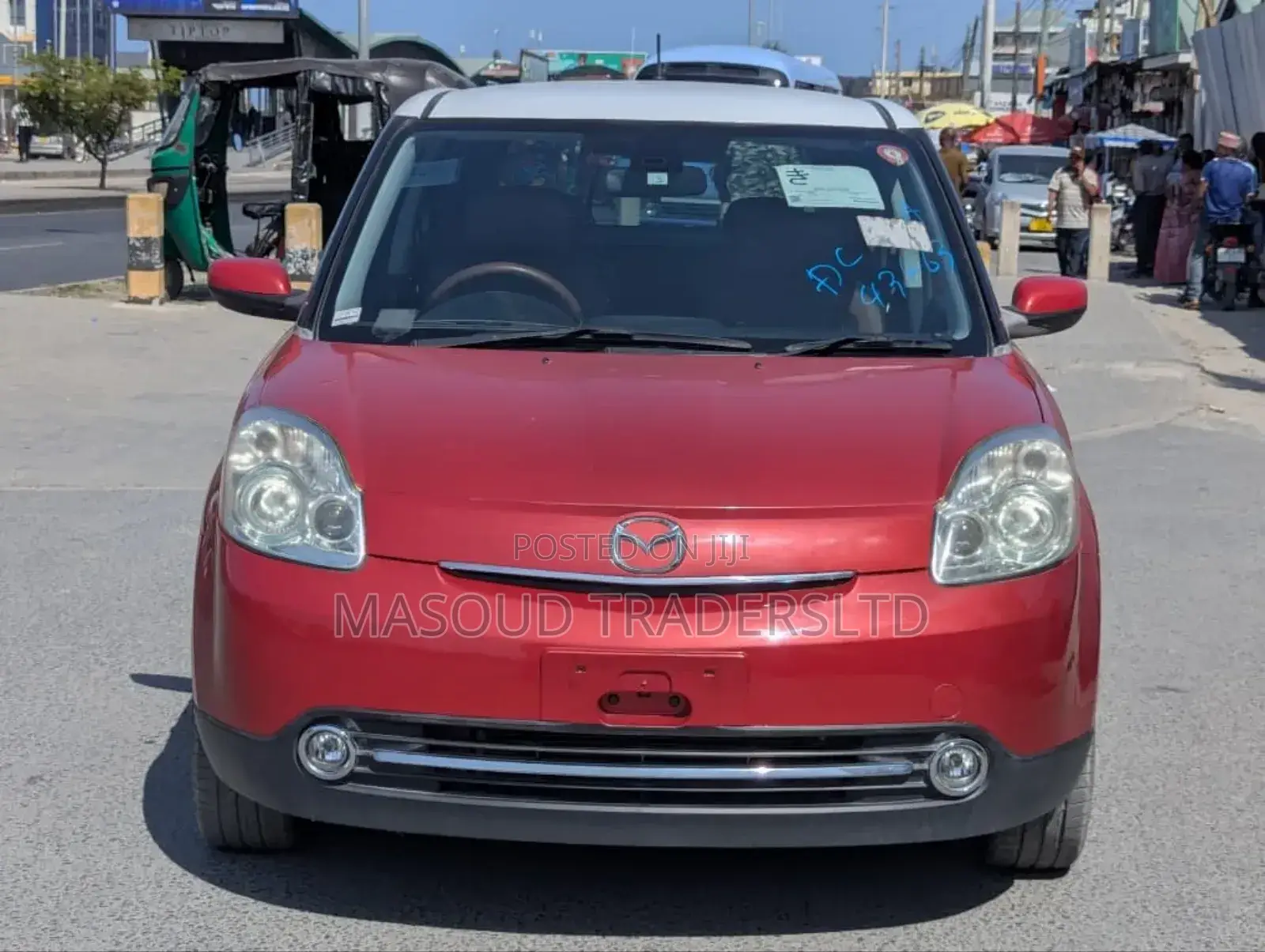 Mazda Verisa 2010 Red