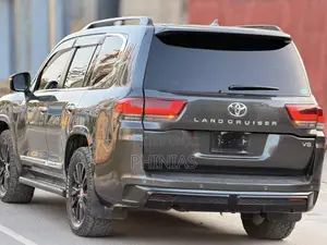 Toyota Land Cruiser 2018 Gray