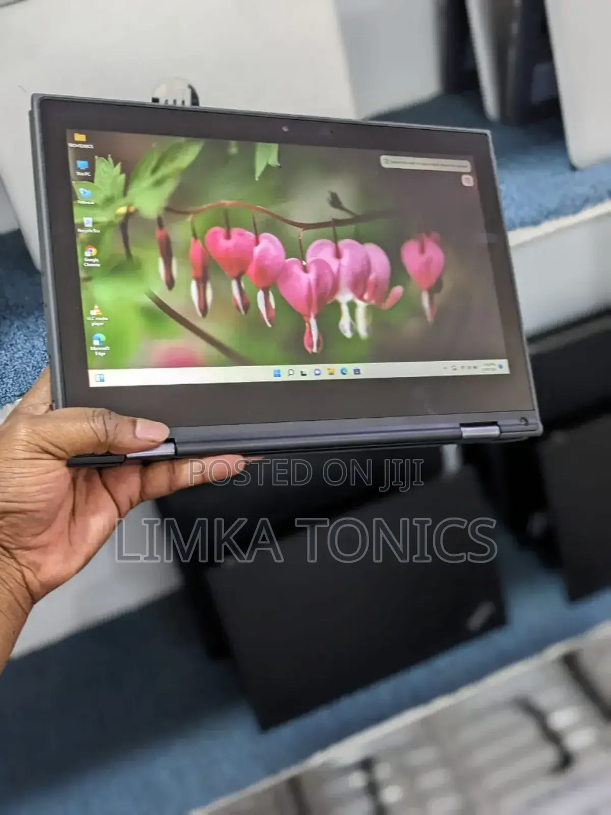 New Laptop Lenovo 300e 4GB Intel Celeron SSD 256GB