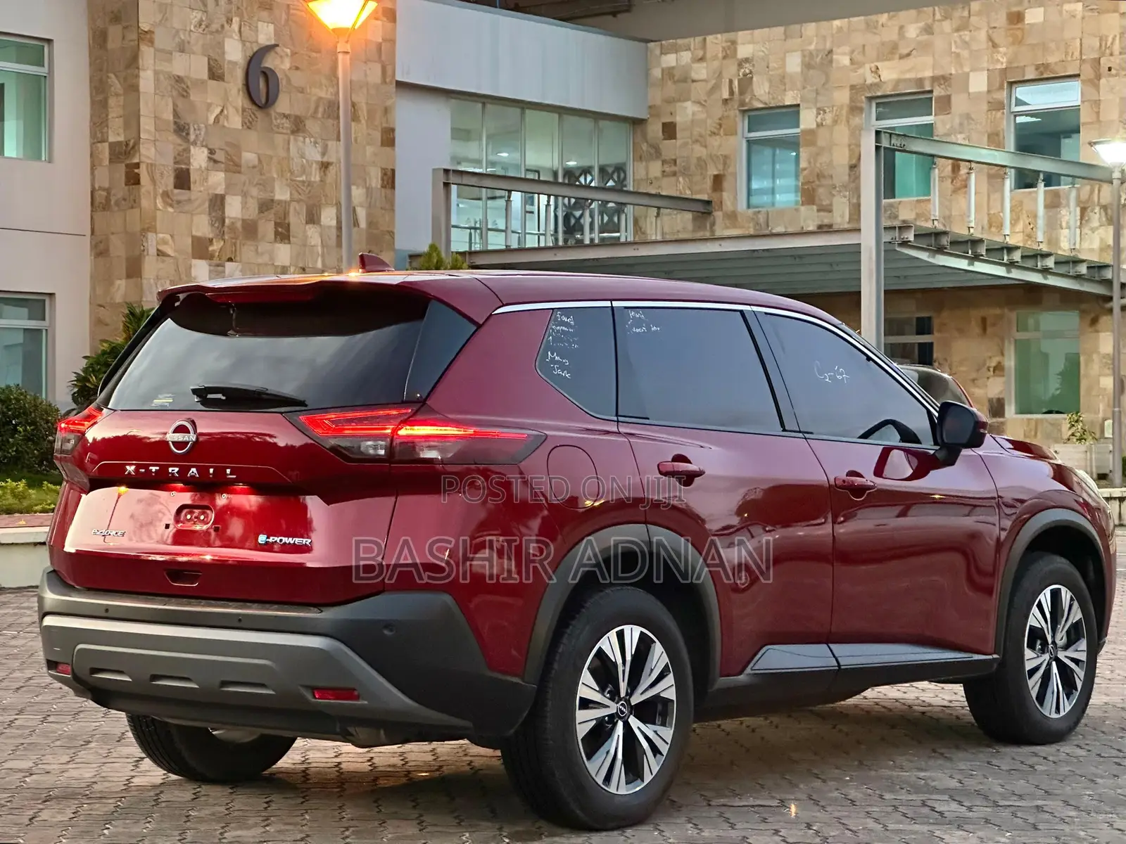 Nissan X-Trail 1.5 Hybrid AWD 2022 Red