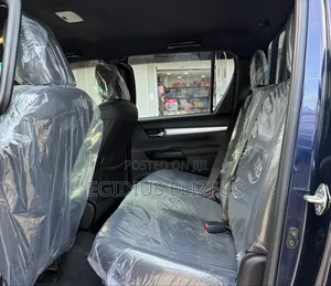 Toyota Hilux 2021 Blue