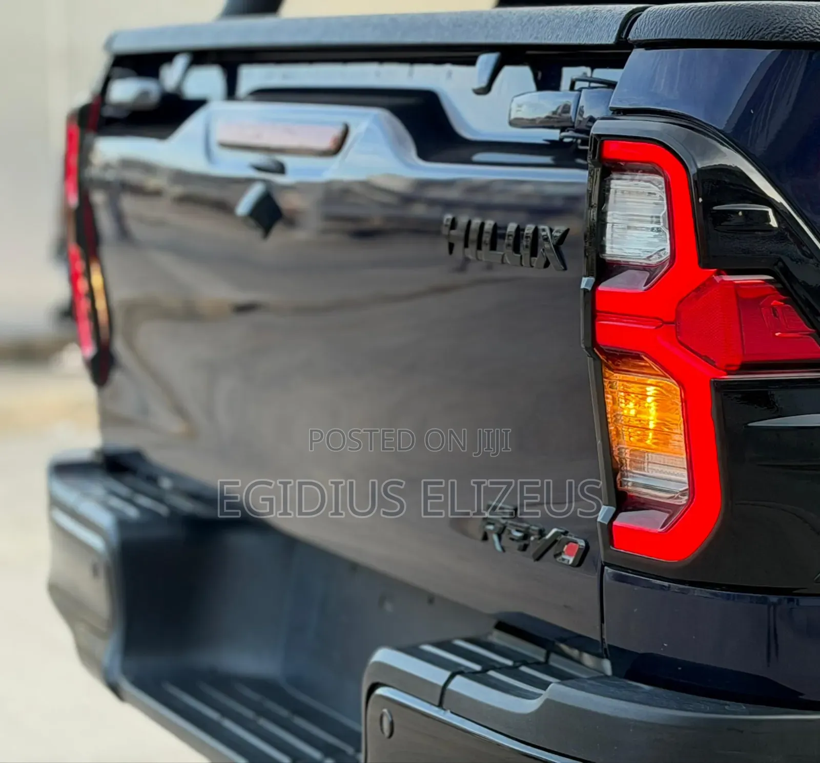 Toyota Hilux 2021 Blue