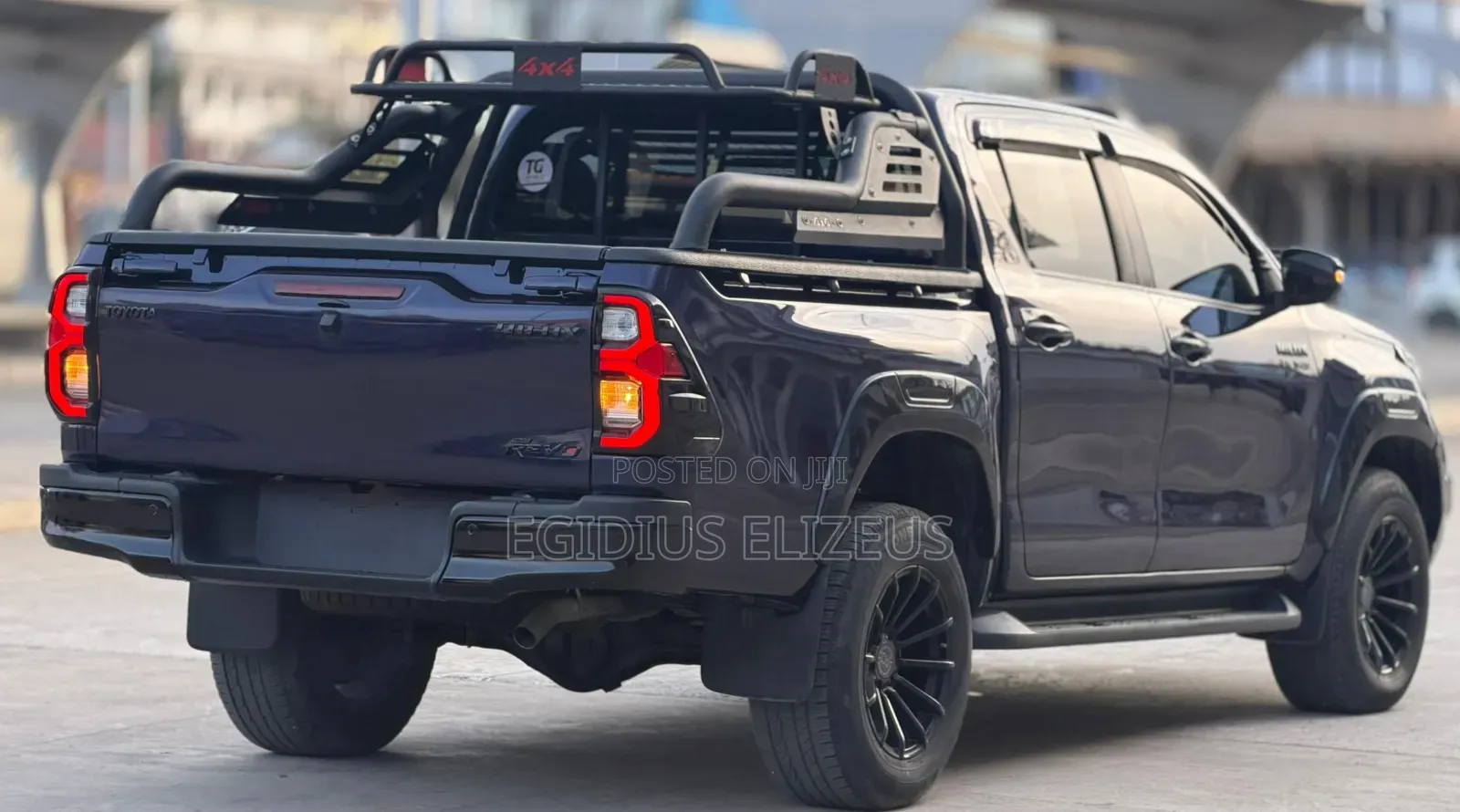 Toyota Hilux 2021 Blue