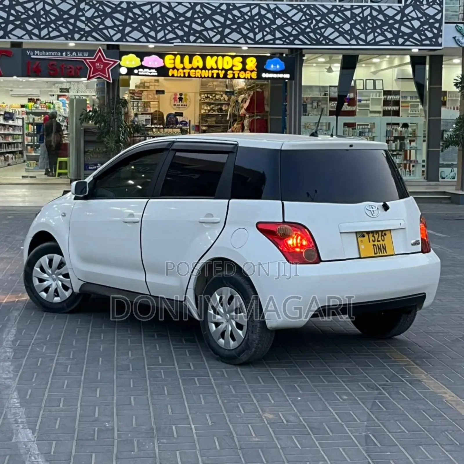 Toyota IST 2005 White