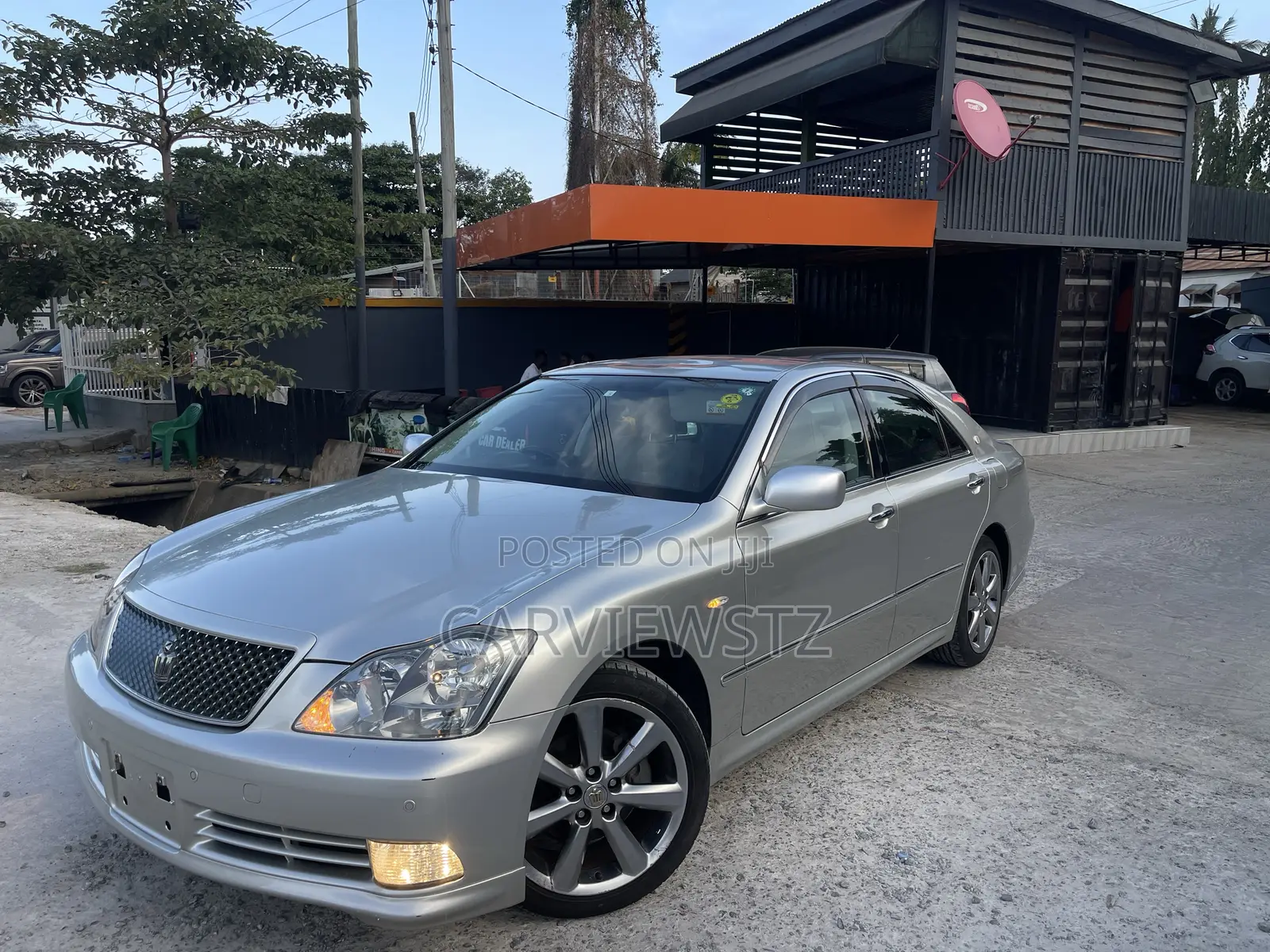 Toyota Crown 2004 Silver