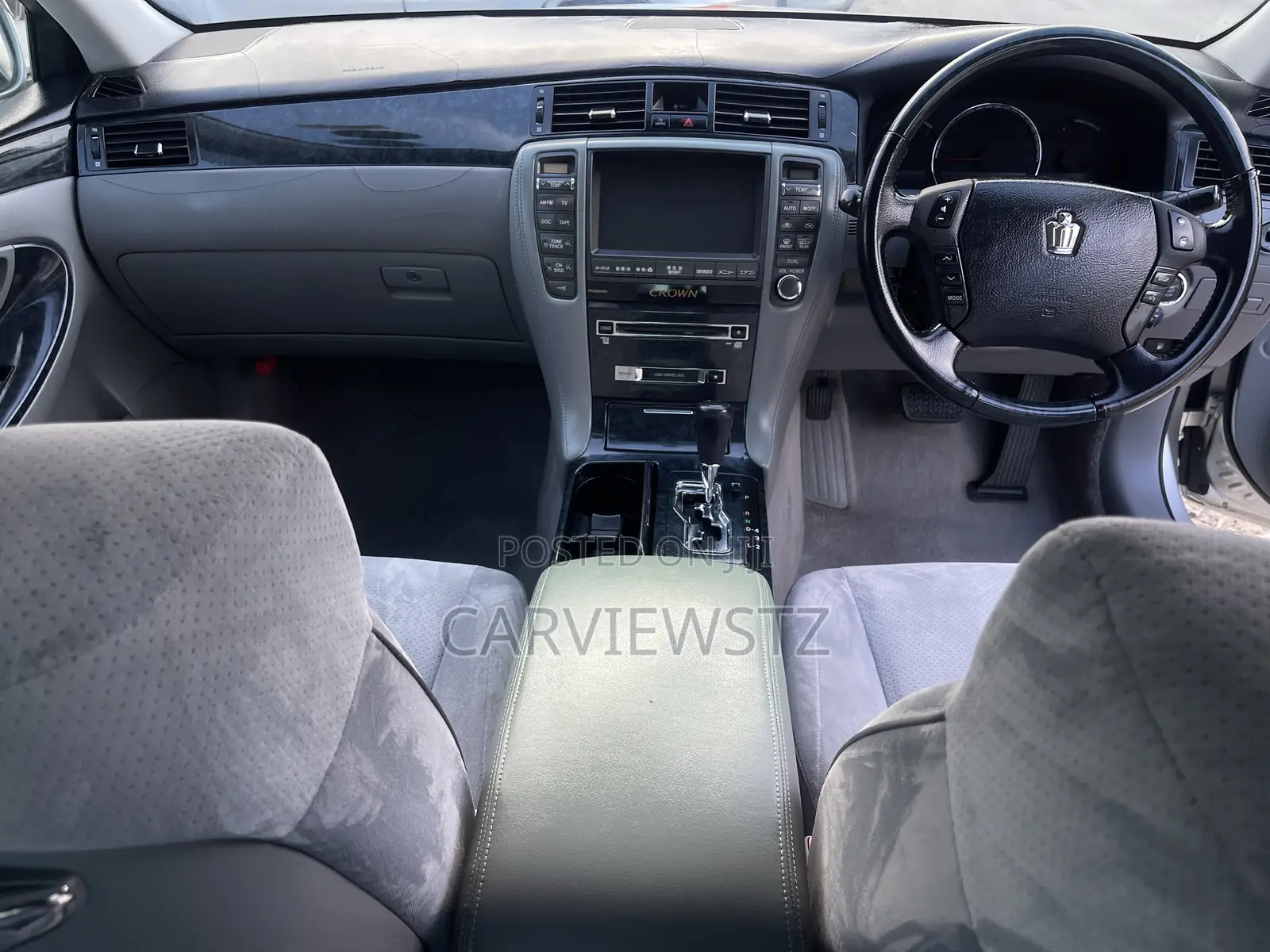 Toyota Crown 2004 Silver
