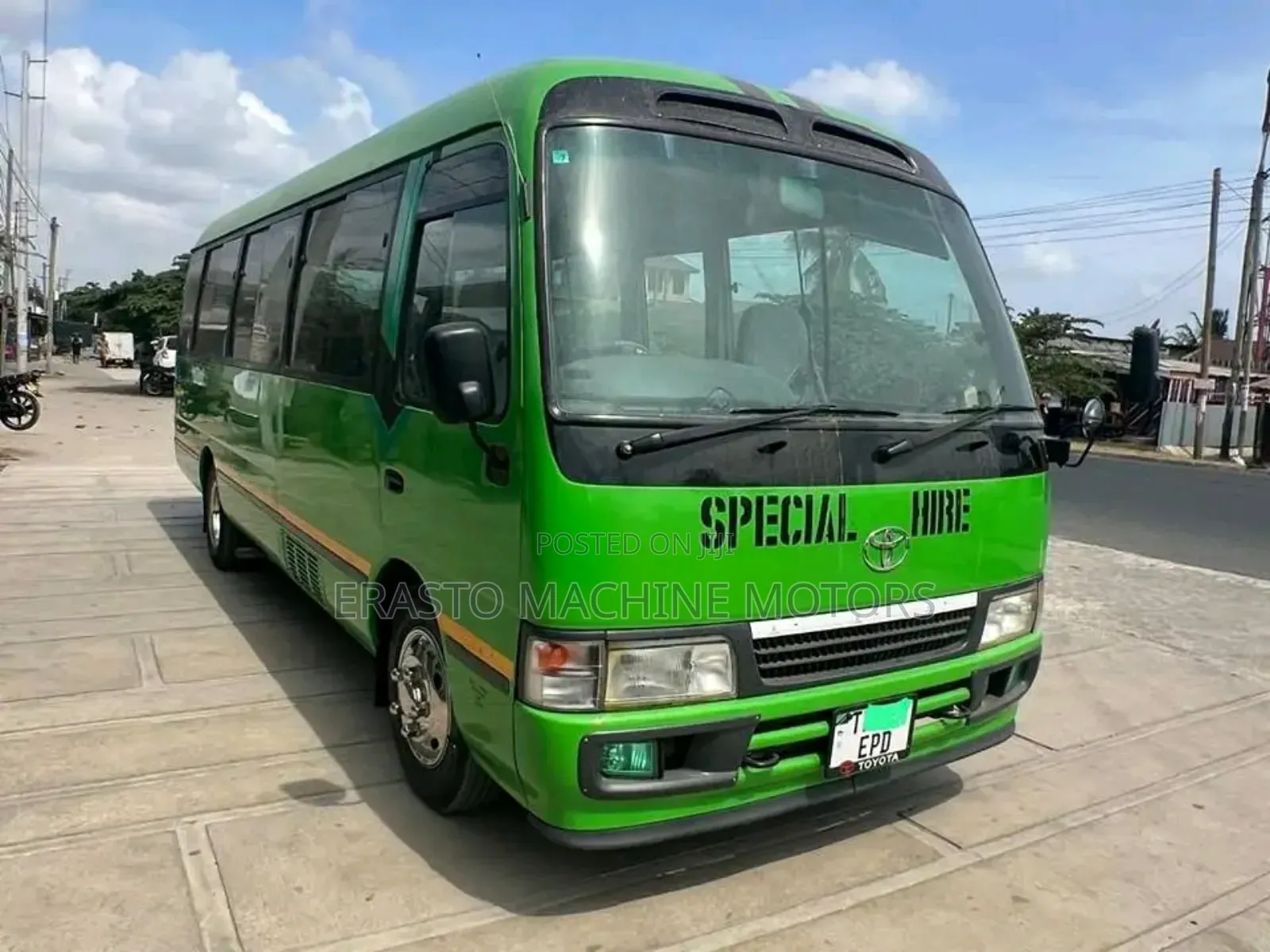 Toyota Coaster 2000 Green