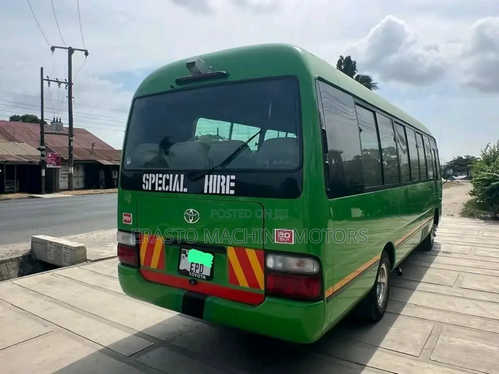 Toyota Coaster 2000 Green