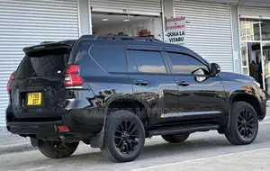 Toyota Land Cruiser Prado 2012 Black