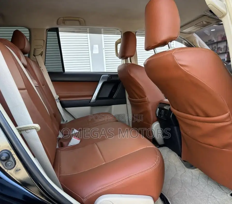 Toyota Land Cruiser Prado 2012 Black