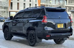 Toyota Land Cruiser Prado 2012 Black