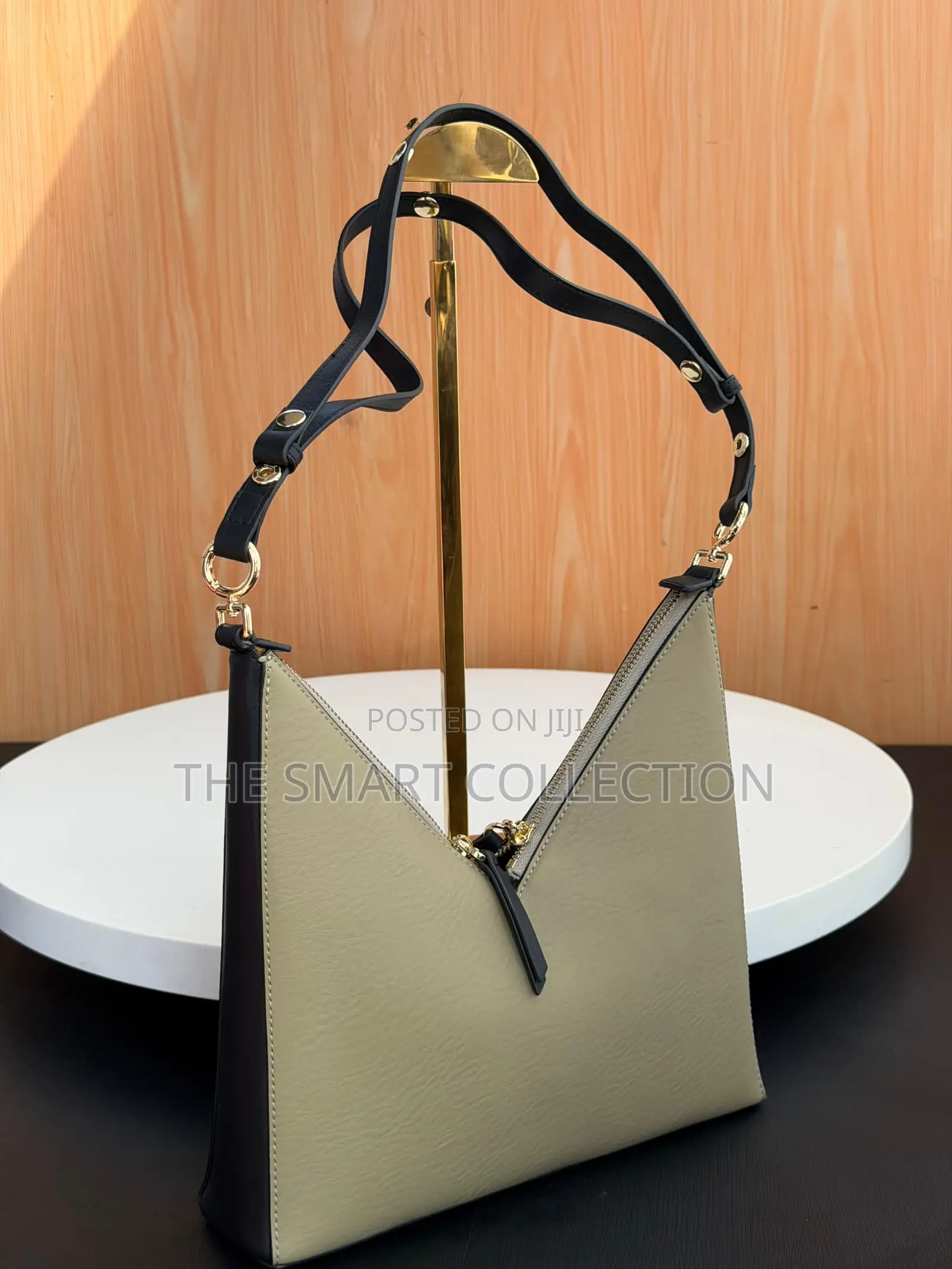 Brand Free Hand Bags