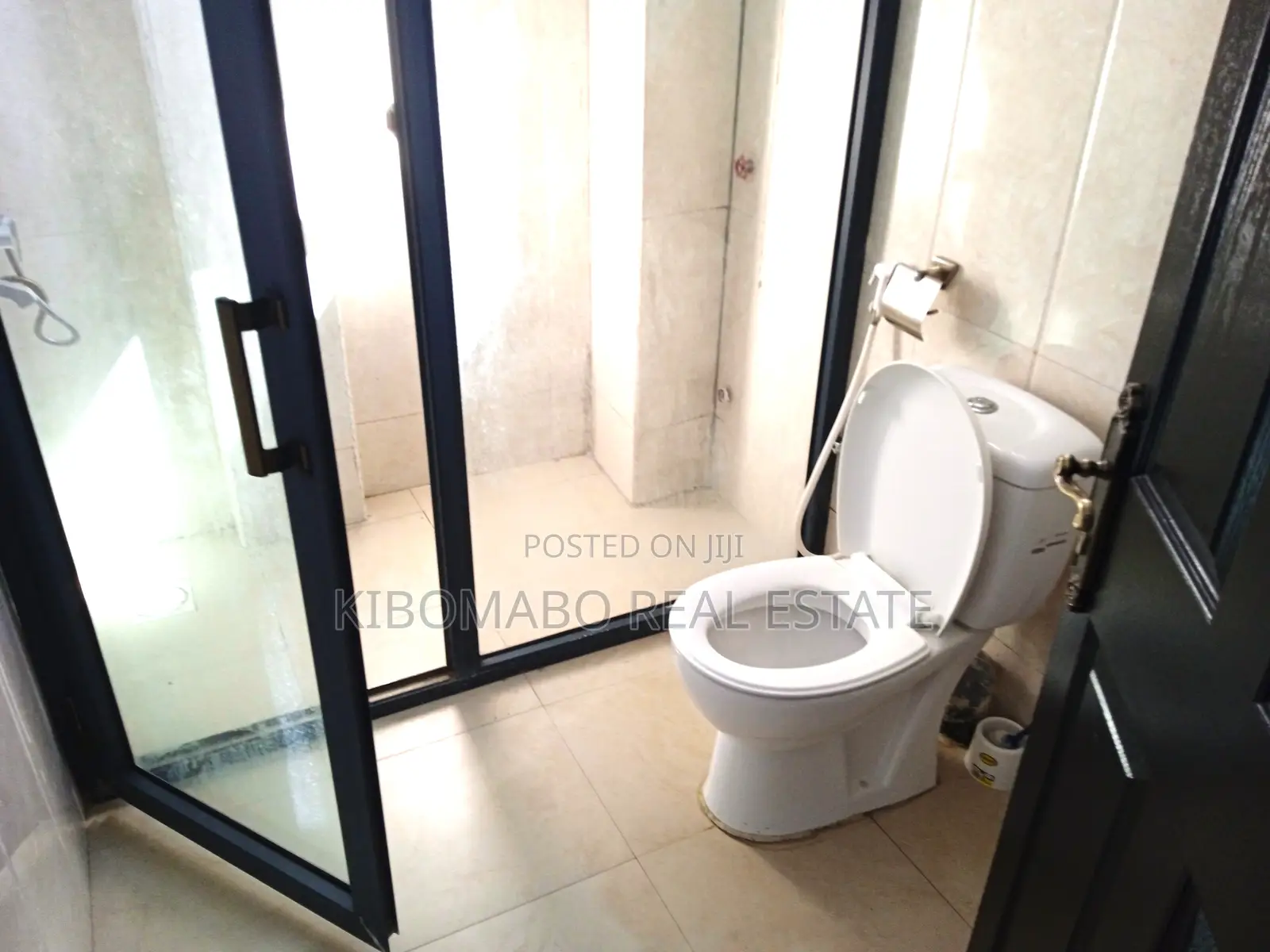 Furnished 2bdrm Apartment in Oyster Bay for rent