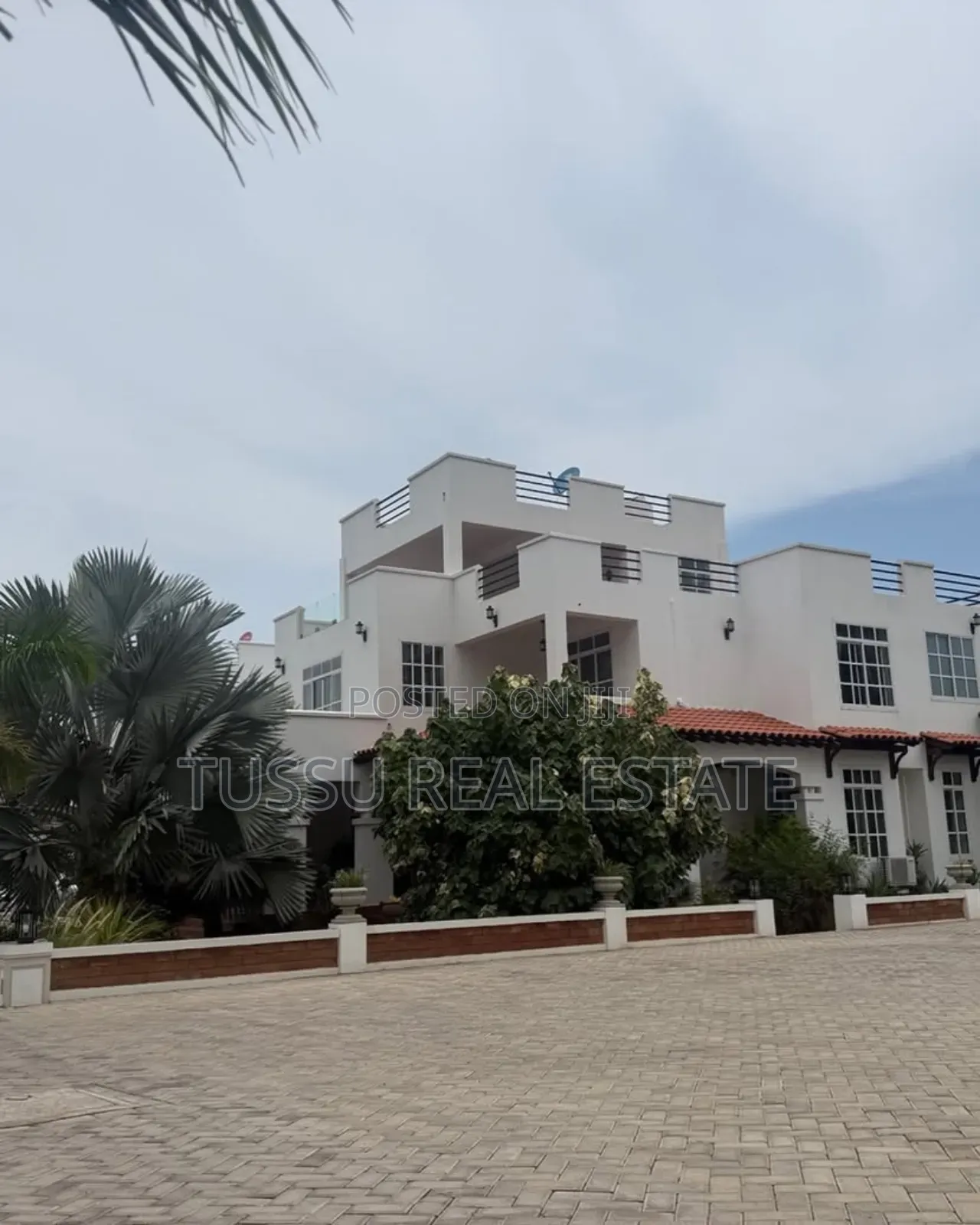 Furnished 5bdrm Villa in Mikochen, Mikocheni for rent
