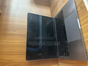 Laptop Apple MacBook Pro 2019 16GB Intel Core I7 SSD 512GB