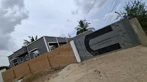 6bdrm Apartment in Madale Atlasi, Kinondoni for sale