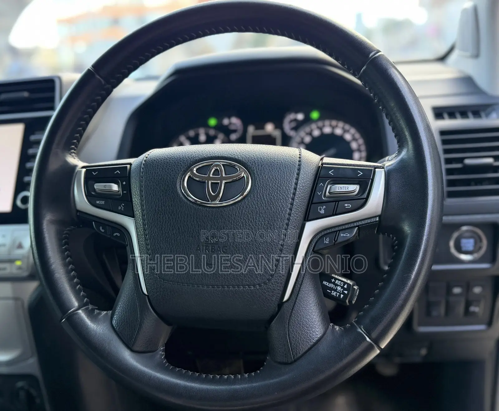 Toyota Land Cruiser Prado 2022 Gray