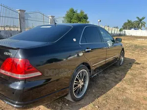 Toyota Crown 2006 Black