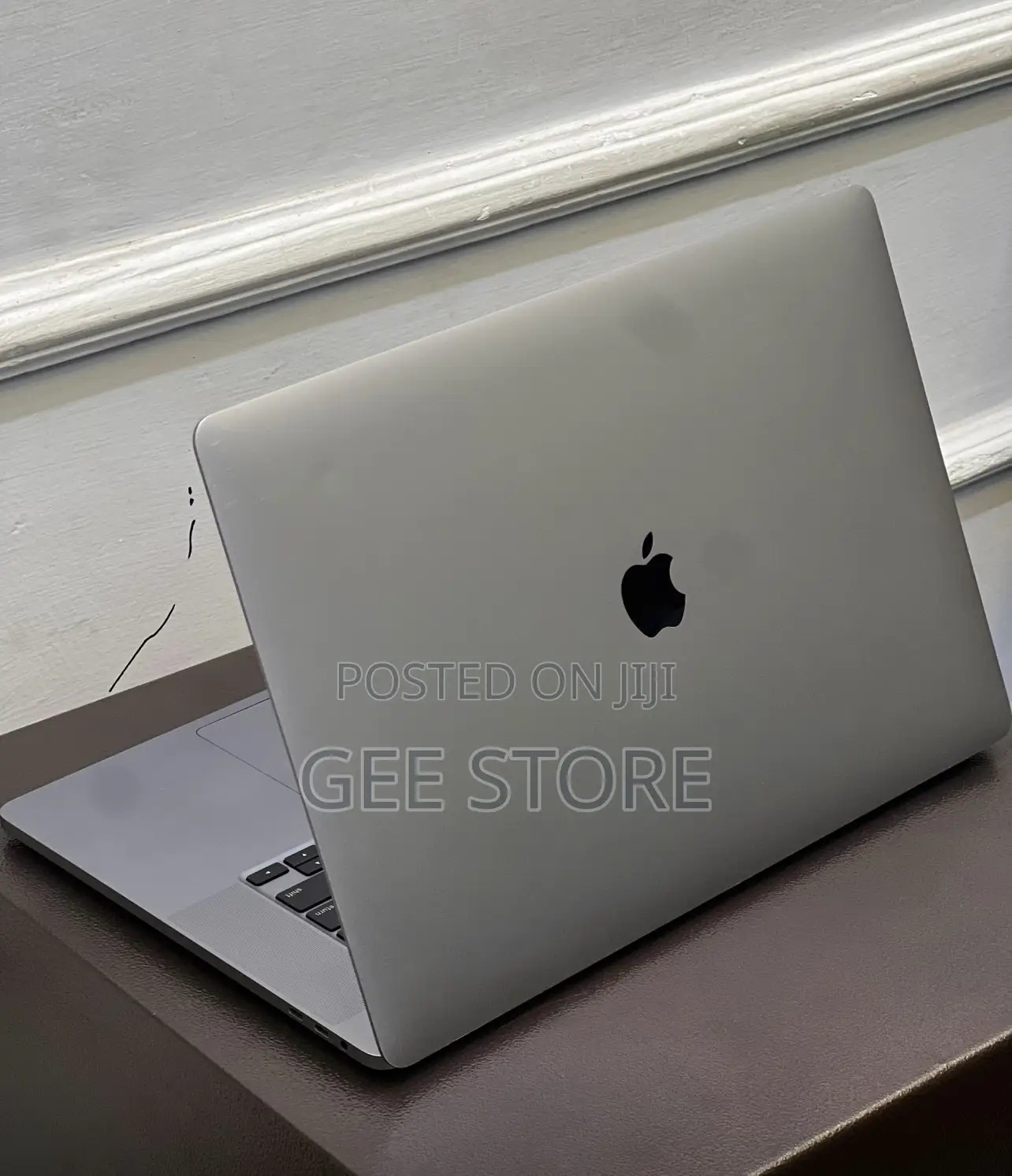 Laptop Apple MacBook Pro 2019 32GB Intel Core I7 SSD 512GB