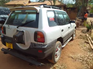 Toyota RAV4 Cabriolet 1998 White