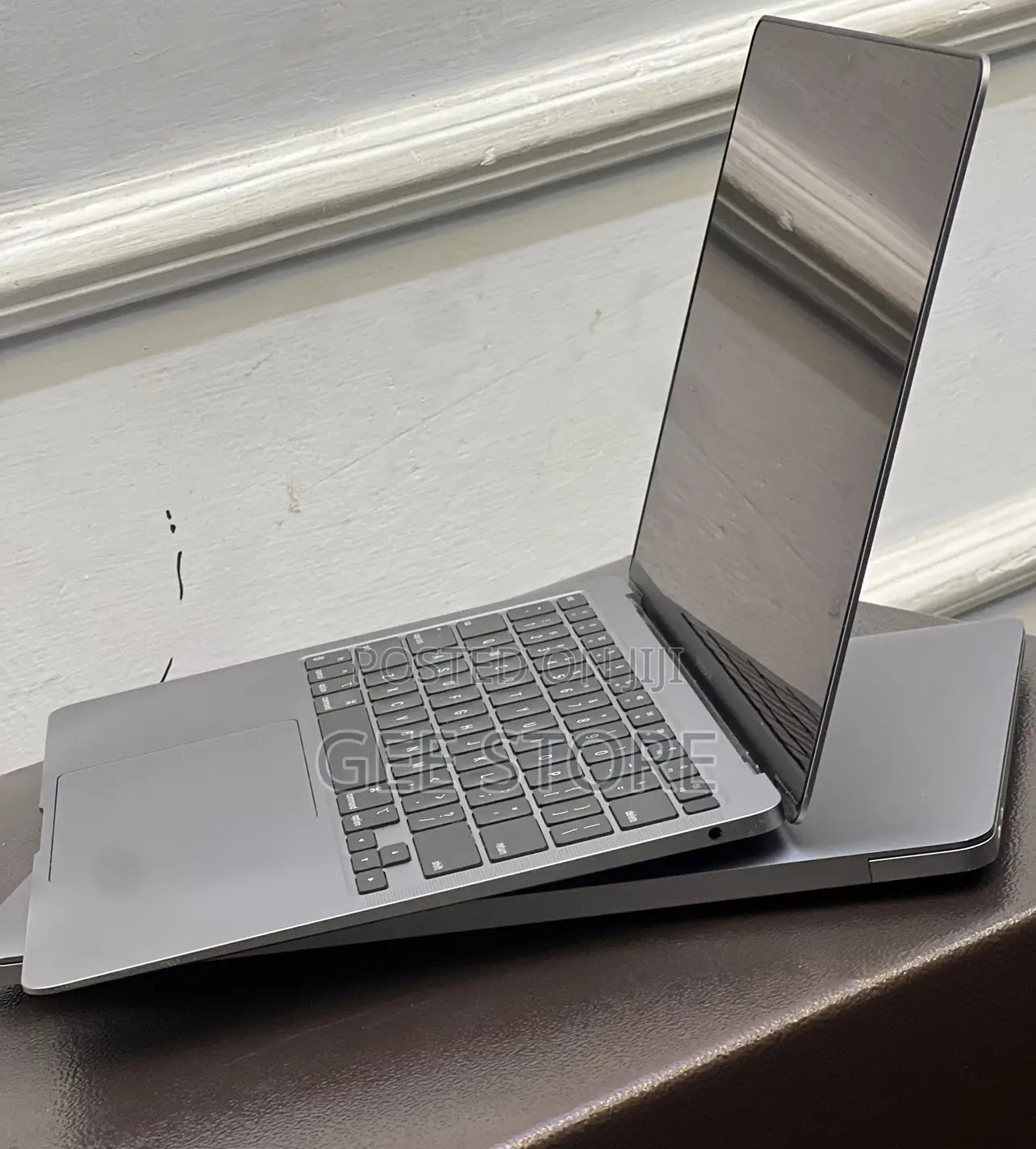 Laptop Apple MacBook Air 2020 8GB Apple M1 Pro SSD 256GB