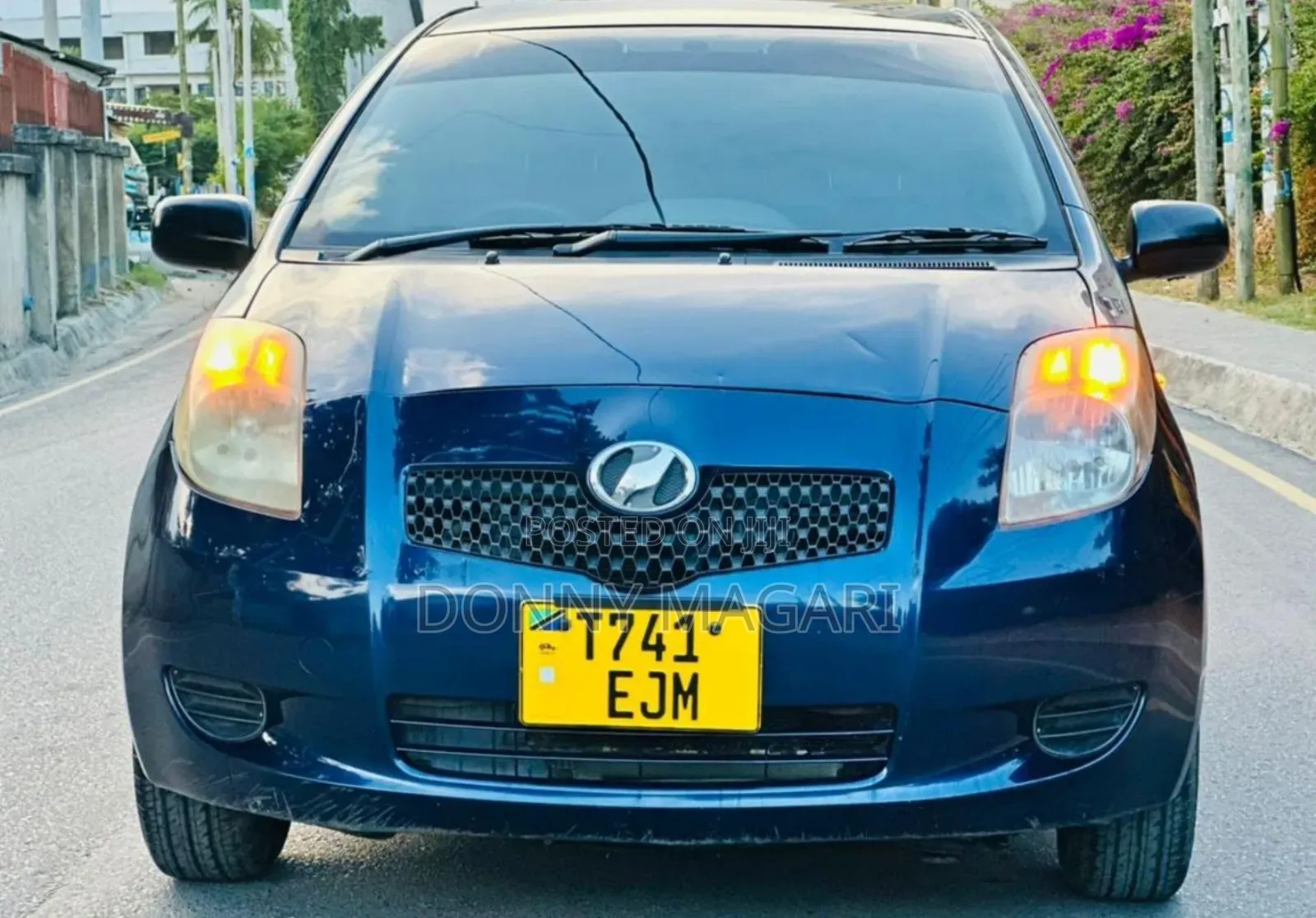 Toyota Vitz 2005 Blue
