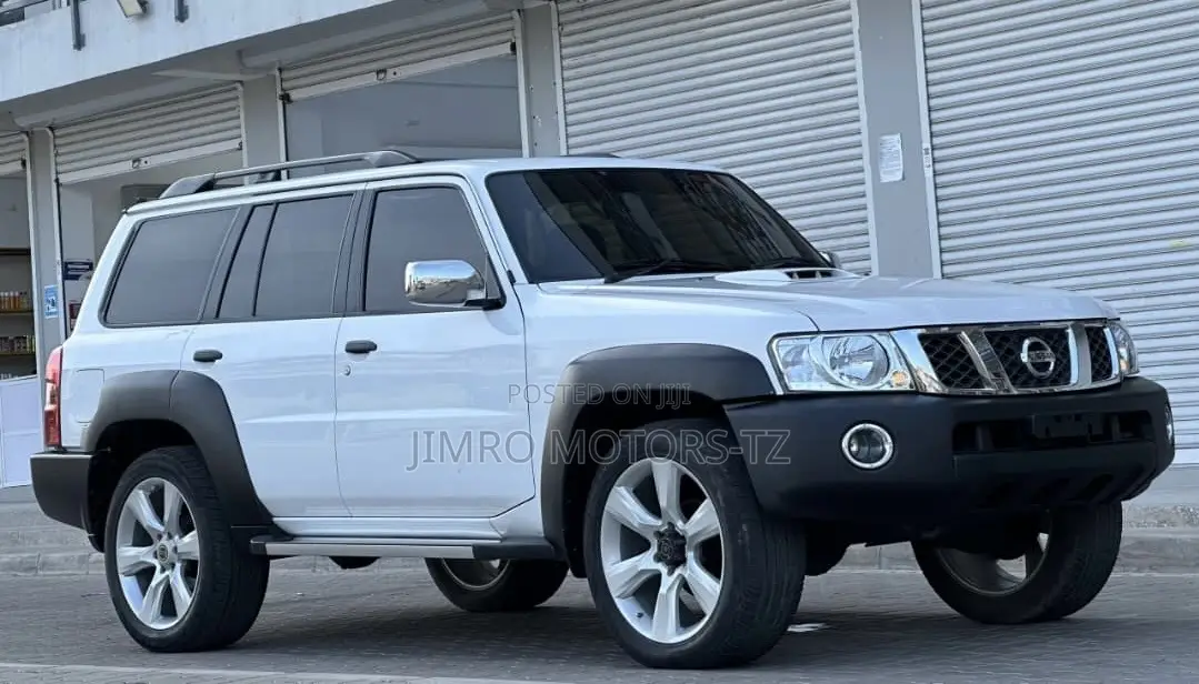 Nissan Patrol 2018 White