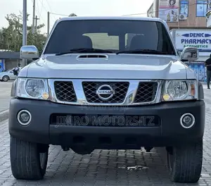 Nissan Patrol 2018 White