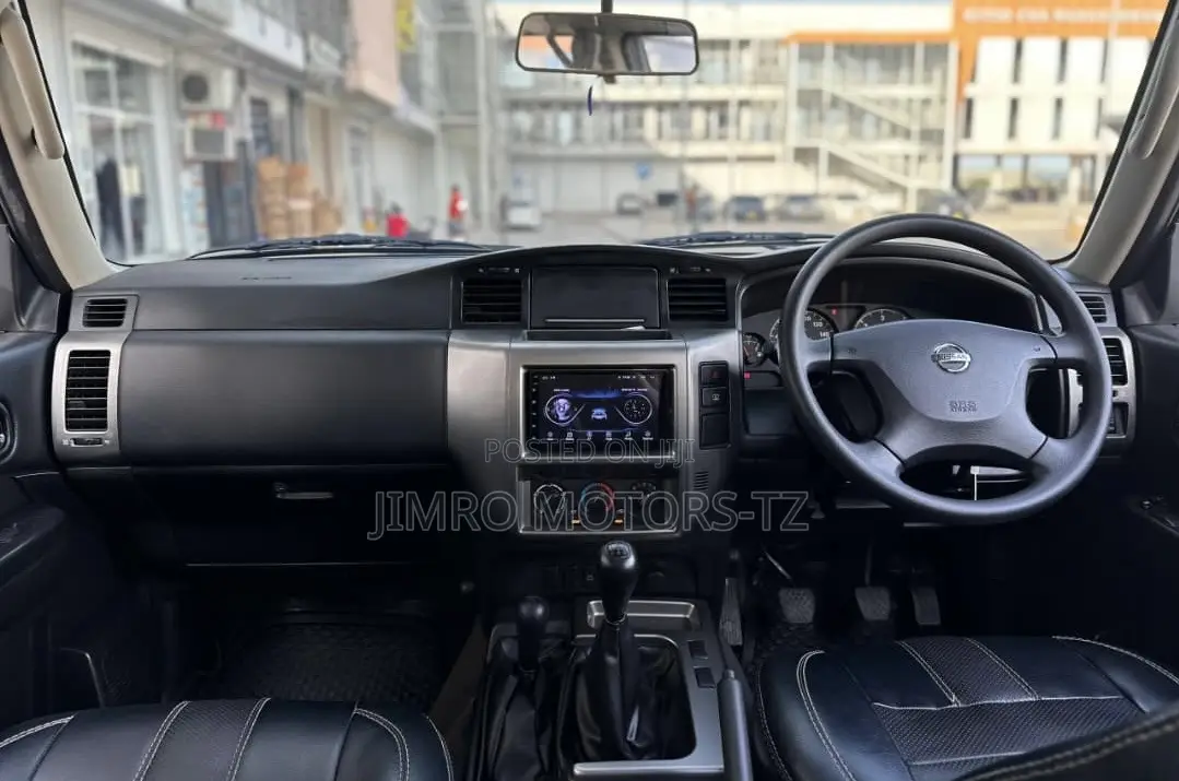 Nissan Patrol 2018 White