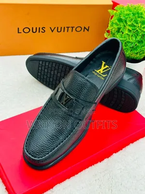 Men's Leather Shoes Very Royal Louis Vuitton Brand