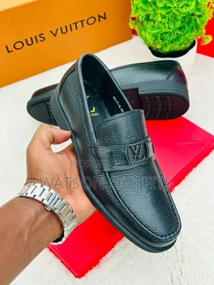 Men's Leather Shoes Very Royal Louis Vuitton Brand