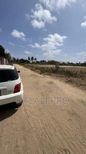 Plot for Sale in Kigamboni