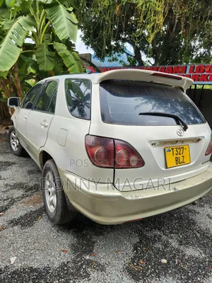 Toyota Harrier 2004 White