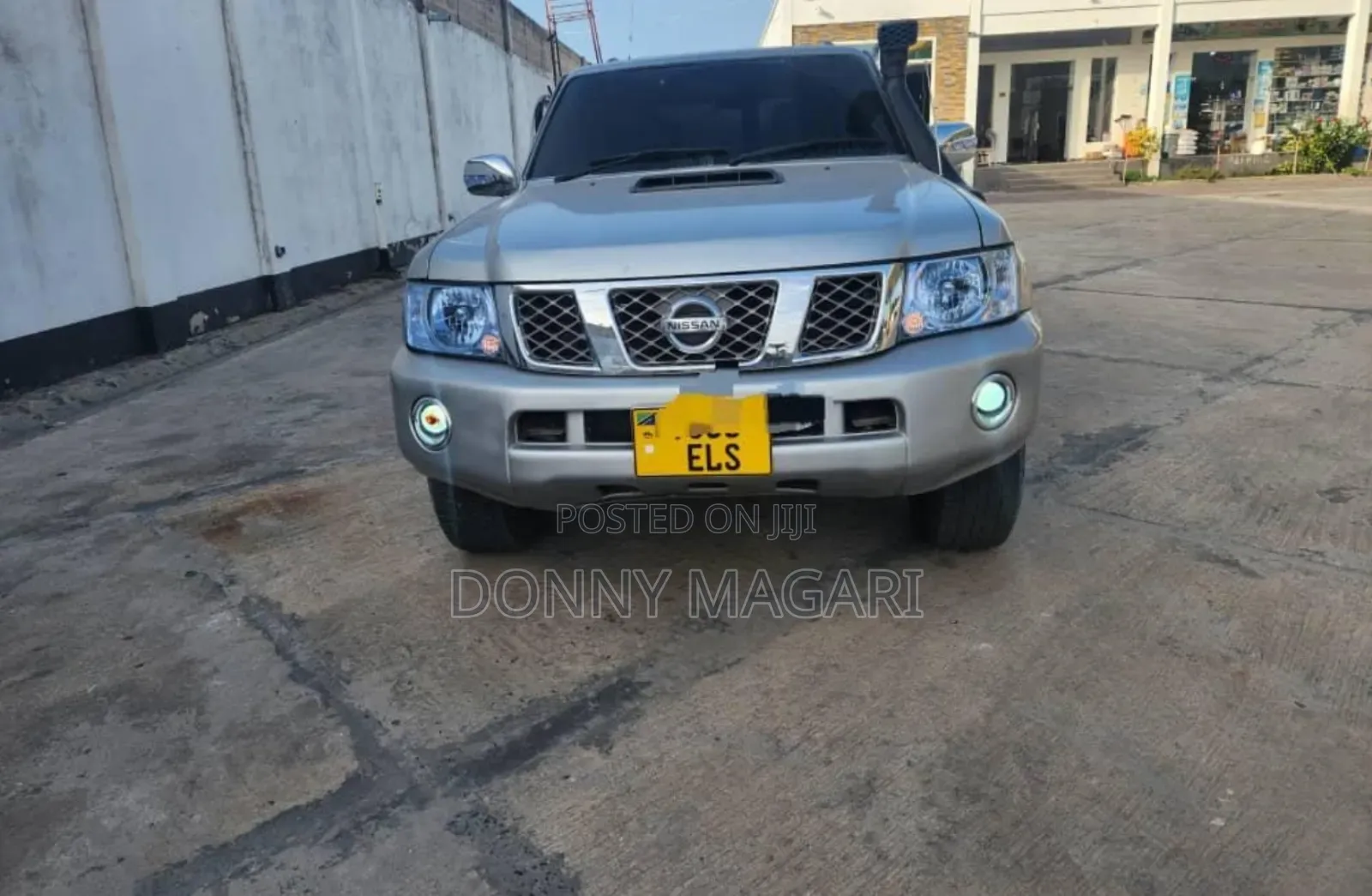 Nissan Patrol 4.5 2010 Silver