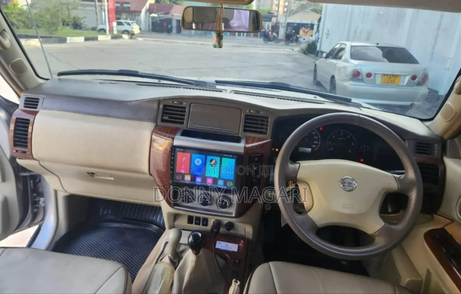 Nissan Patrol 4.5 2010 Silver
