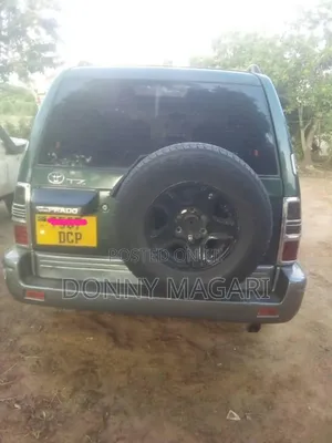 Toyota Land Cruiser Prado 2.7 3dr 2003 Green