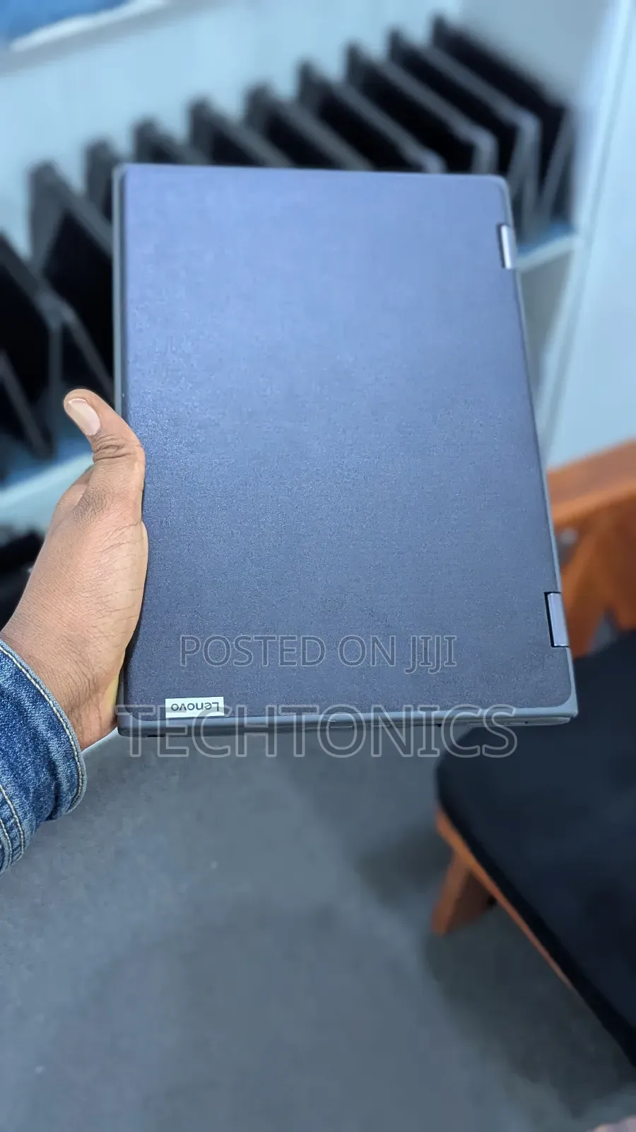 Laptop Lenovo 300e 4GB Intel SSD 128GB