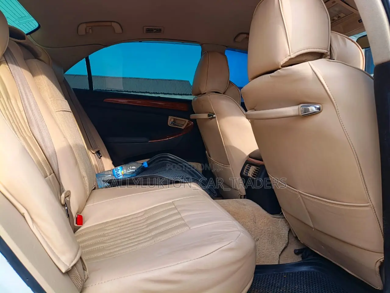 Toyota Crown Majesta 2005 White